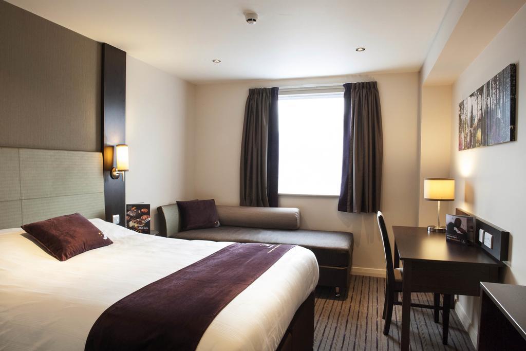 Premier Inn Birmingham City Centre Bridge Street Εξωτερικό φωτογραφία